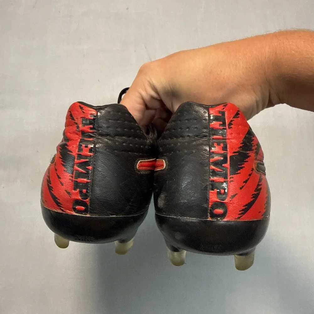 Nike Tiempo Legend V soccer cleats / football boots Red Size 14